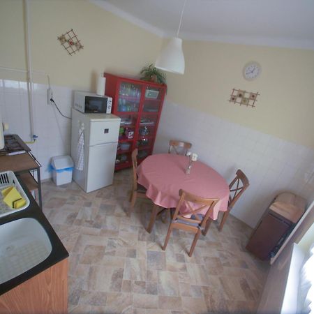 Estike Apartment Balatonlelle Luaran gambar