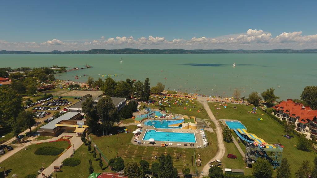 Estike Apartment Balatonlelle Luaran gambar